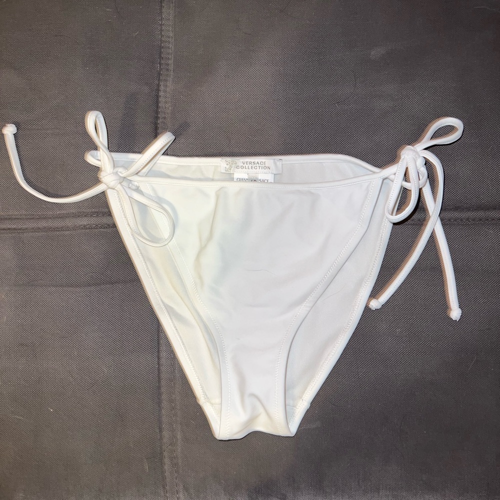 VERSACE COLLECTION WHITE BOTTOMS 🤍